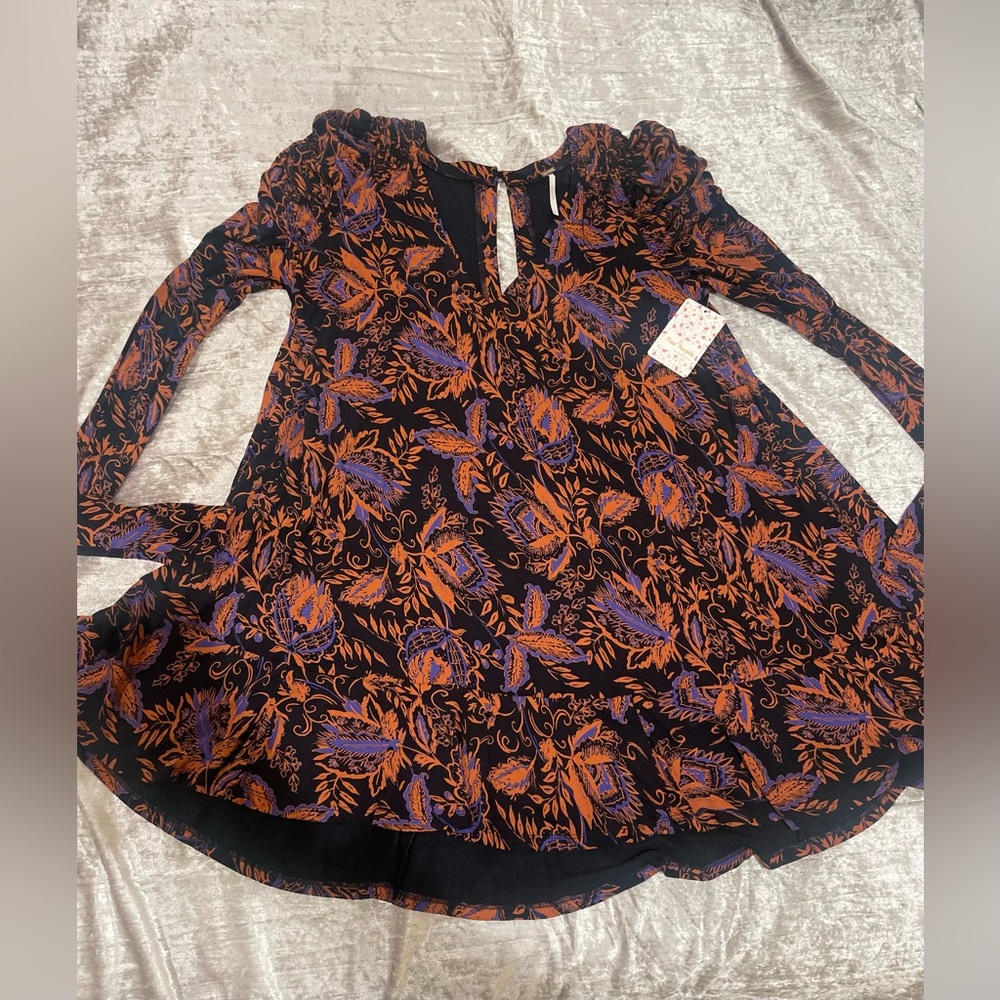 NWT FREE PEOPLE HELLO LOVER NOIR FLORAL PRINTED RUCHED TUNIC, SIZE SMALL